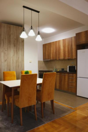 S Apartment